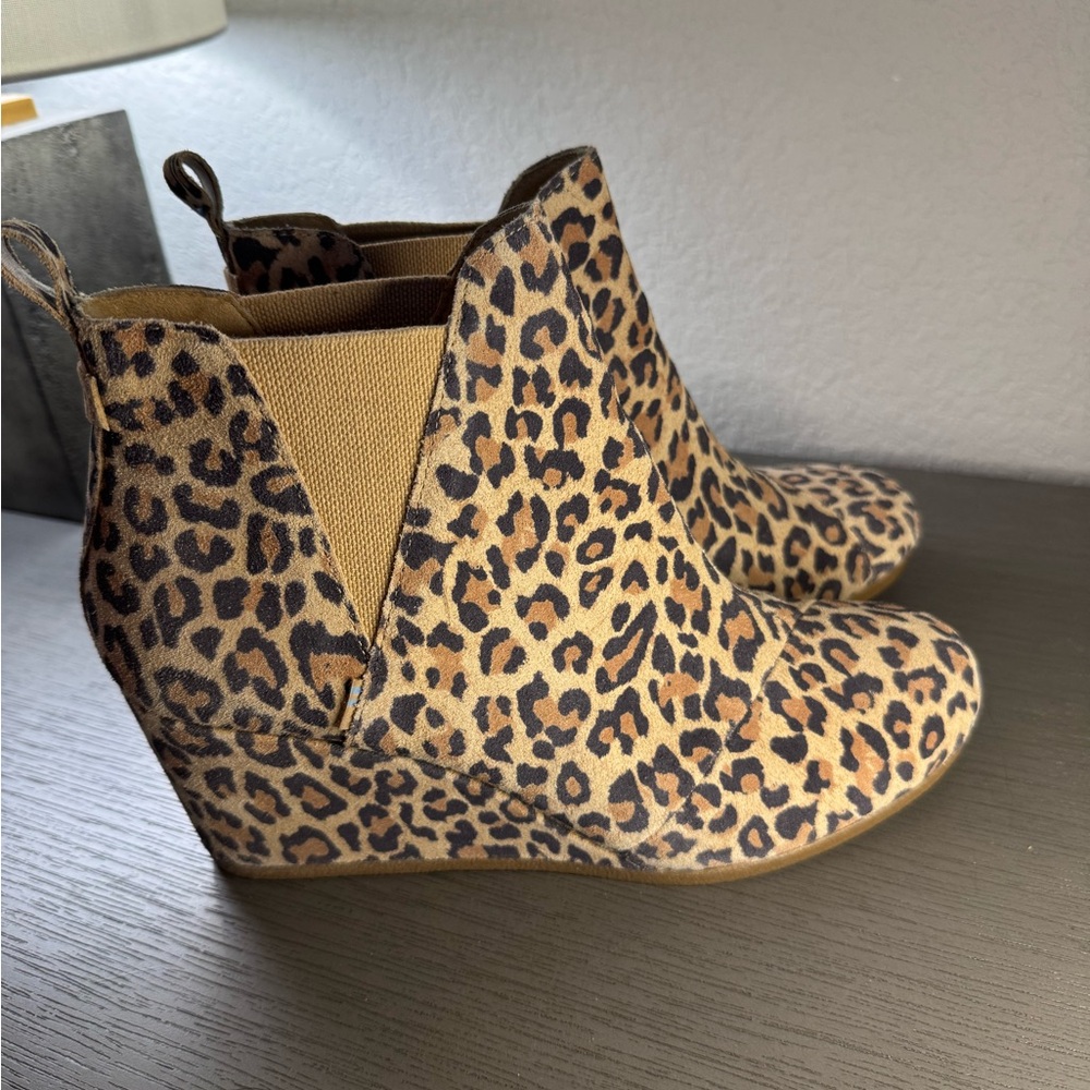 Toms Leopard Print Ankle Booties